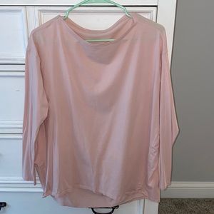 Lululemon back in action long sleeve top